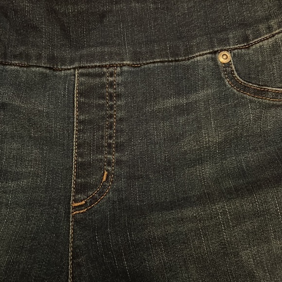 Chico’s jeans - Picture 5 of 7